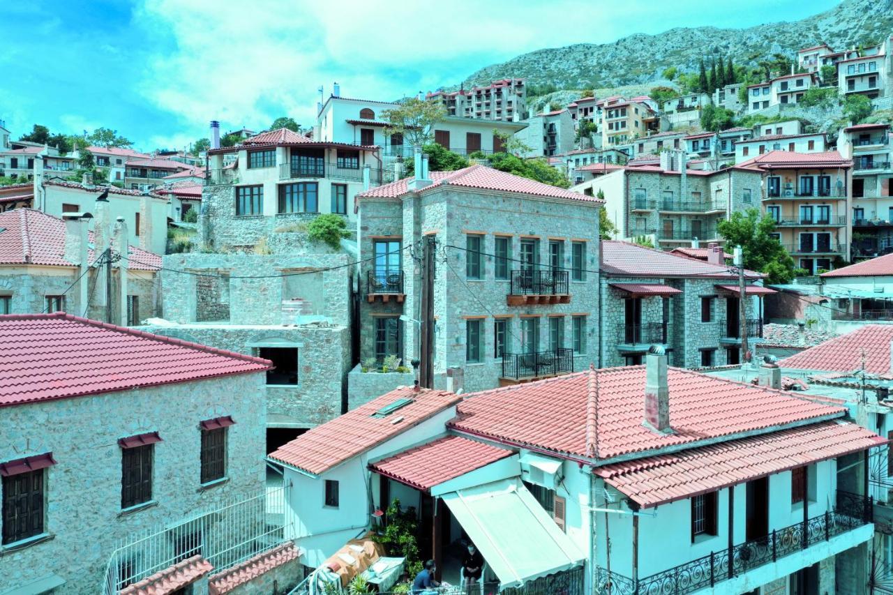 Clock Tower Arachova Suites Exterior photo